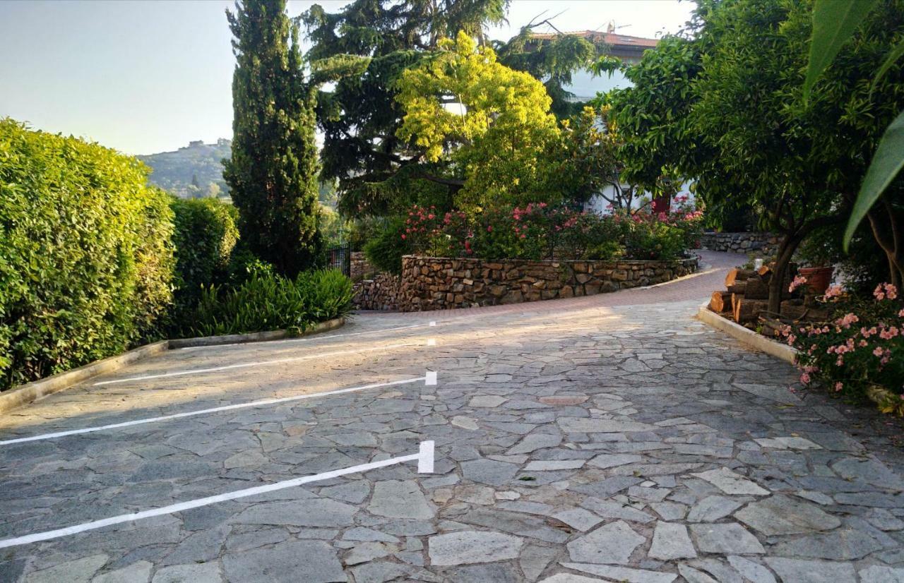 Ca De Rossana Bed&Breakfast Sanremo Luaran gambar
